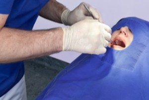 oral surgeon salary